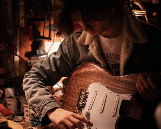 Vibeworks Guitars DIY guitar kit