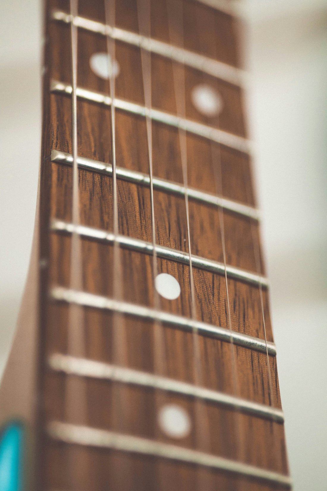 Vibeworks Guitars DIY guitar kit
